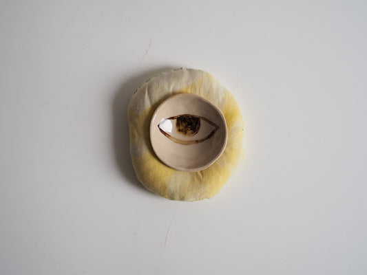 Kommetje met oog en kussentje