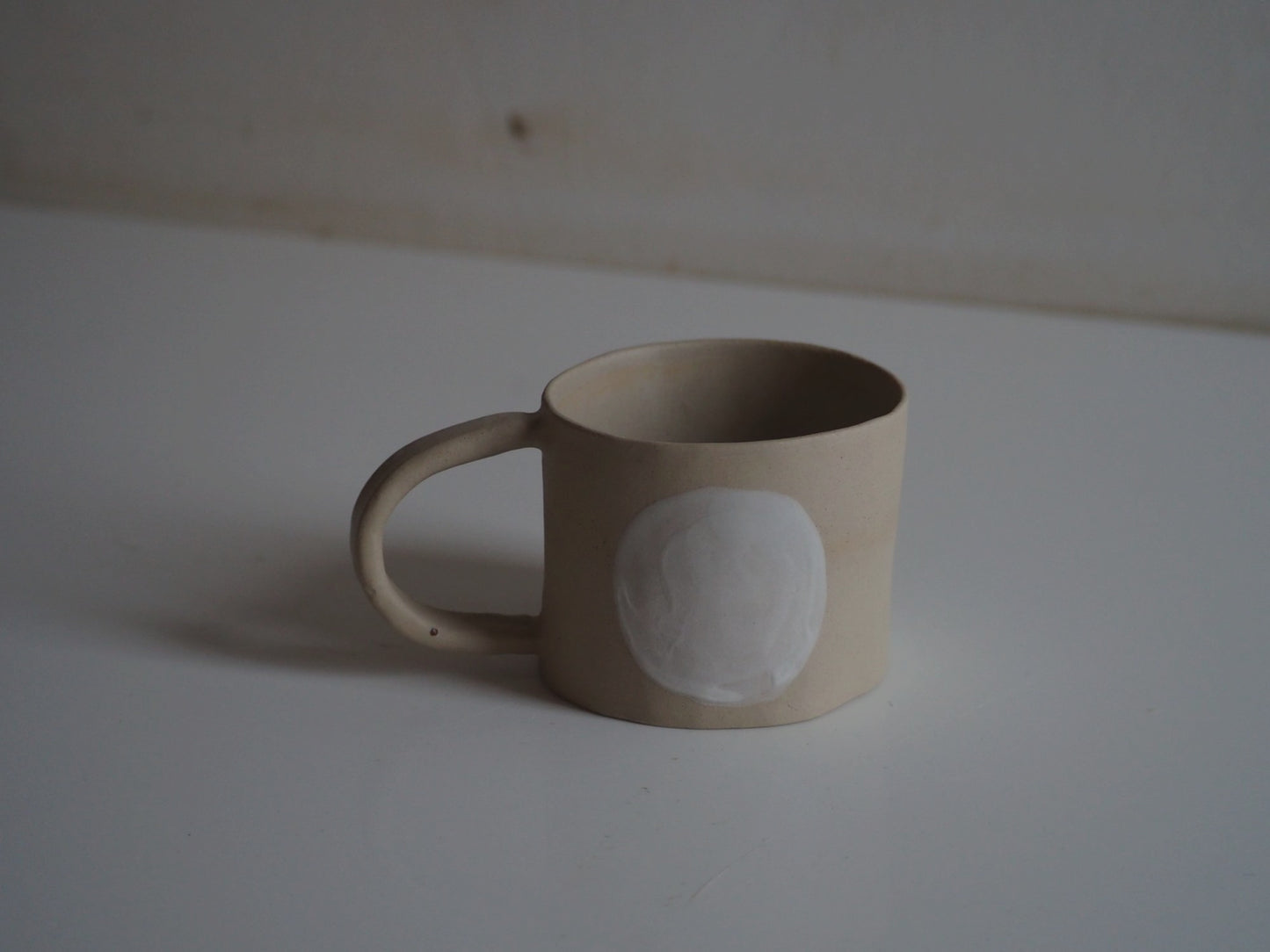 mokje met witte stip
